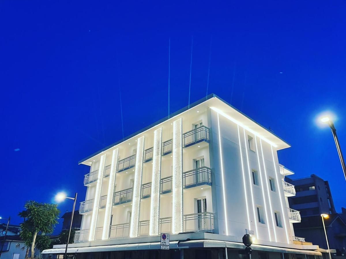 Hb Hotels Orchidea Blu Rimini Eksteriør billede