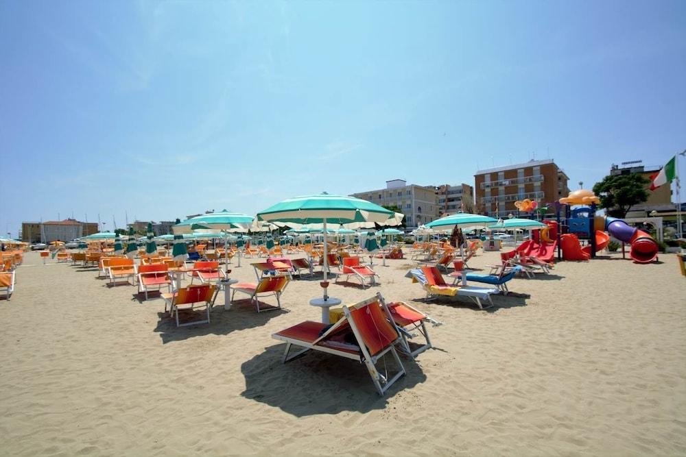 Hb Hotels Orchidea Blu Rimini Eksteriør billede