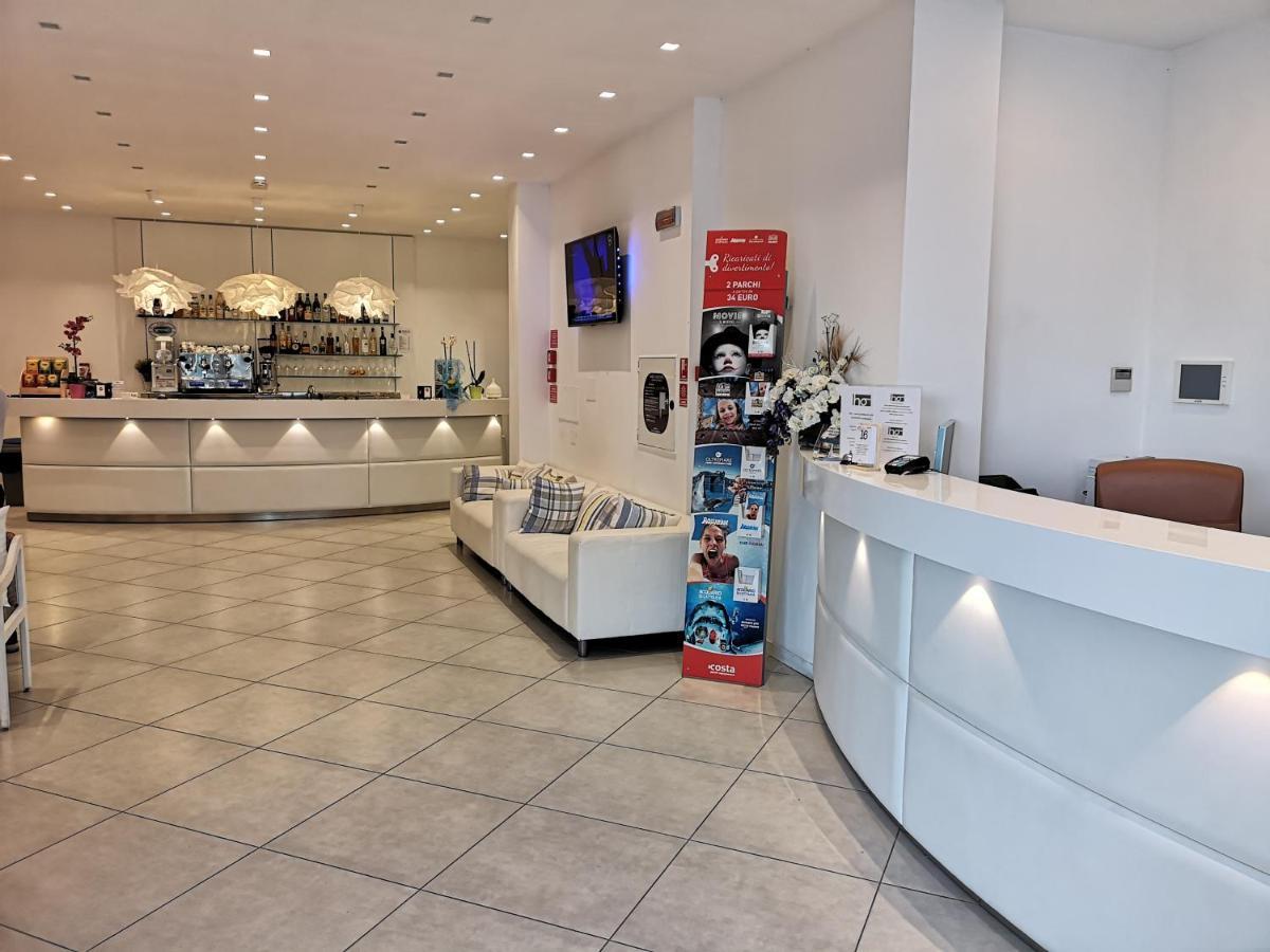 Hb Hotels Orchidea Blu Rimini Eksteriør billede