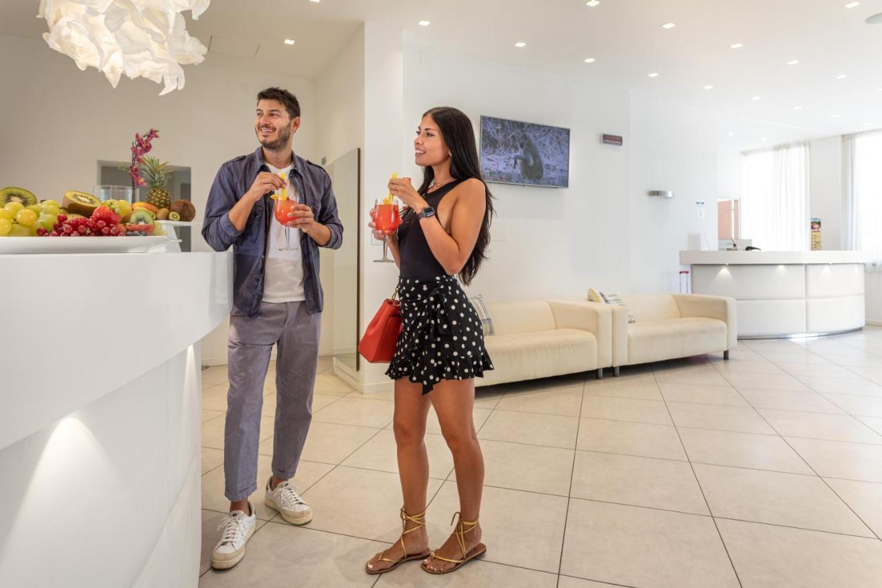 Hb Hotels Orchidea Blu Rimini Eksteriør billede