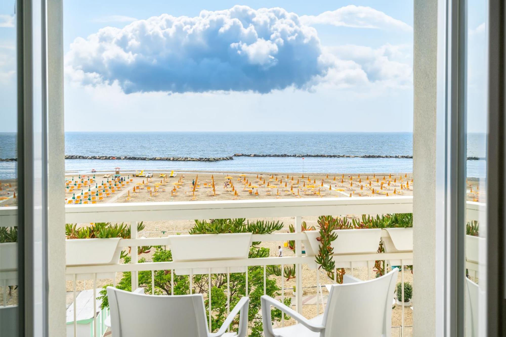 Hb Hotels Orchidea Blu Rimini Eksteriør billede